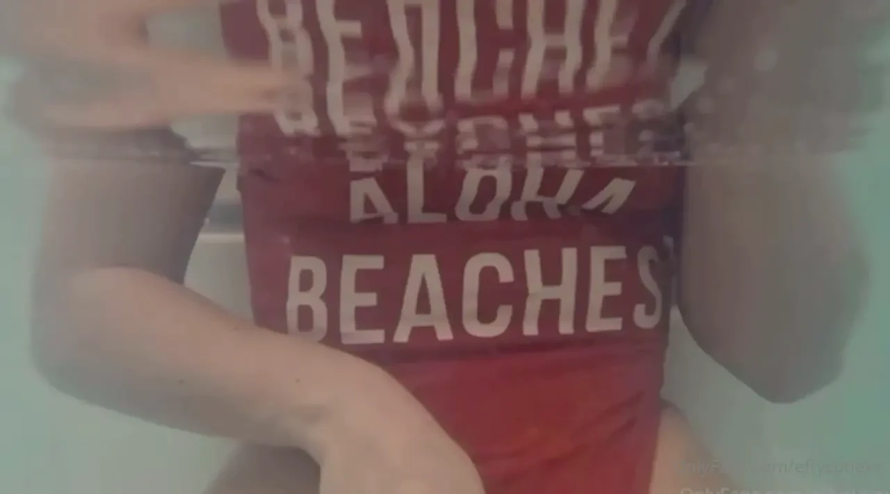 Hot tub sextape is here babyyy tip 14 get this horny gem straight to 