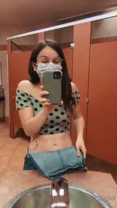 Let s keep it between us 