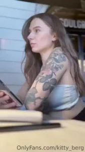 That s the best you can wear a smile