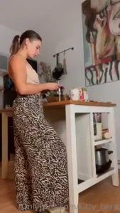 Do you like coffee or tea