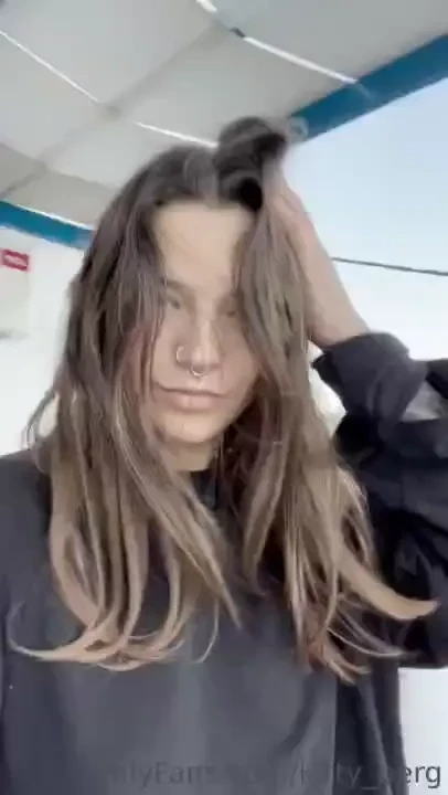 I m collecting so many thoughts but keeping them for myself for now 