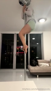 Watch me pole dance naked in 5 minutes