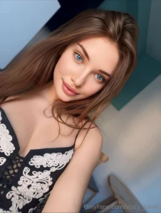 Natural babe eva4u_free with big tits home slut loves to play with part 37