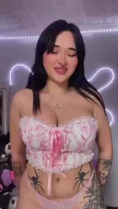 Buenos d as bebito te gustar a que estuviera brincando en tus piernas 