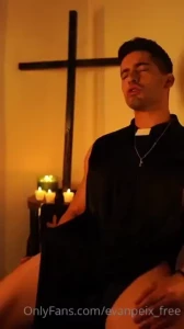 Do you pray on your knees evanpeix