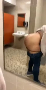 When class is boring so you disappear to go take nudes