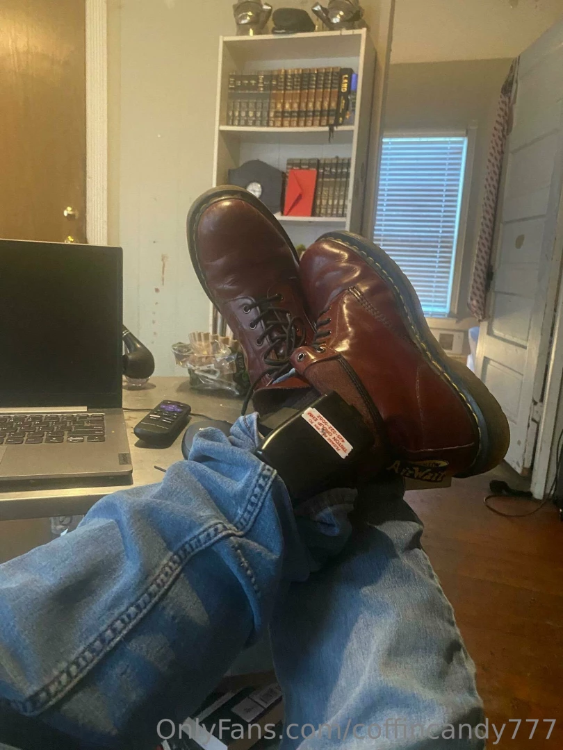 Don t deny it bad boys get you just as wet as me doesn t he look so part 2 