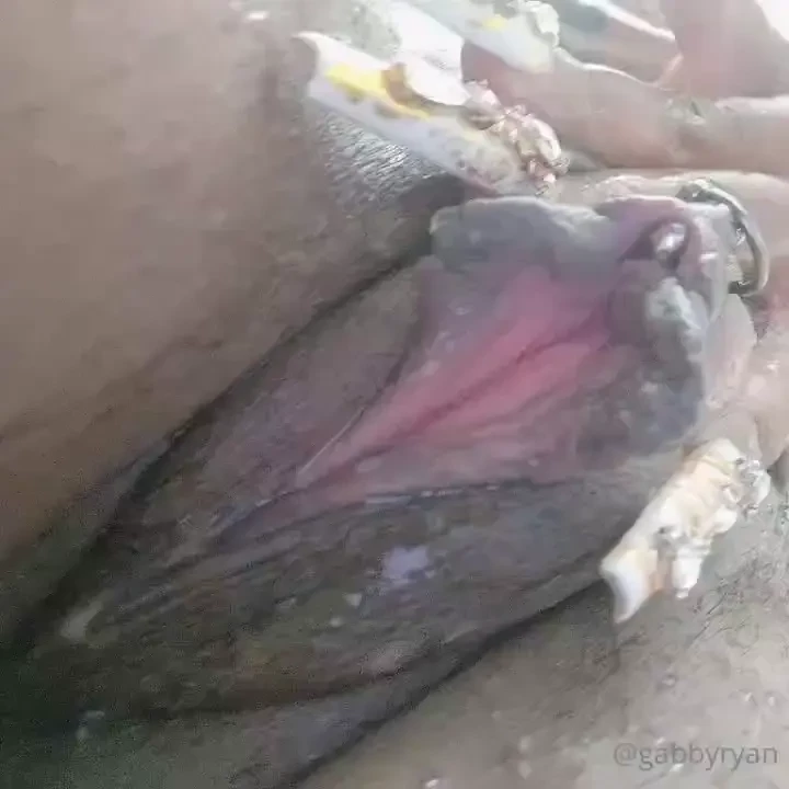 Shower saturday i d love for you to be in your knees licking my pussy 