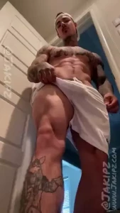Jock worshiping muscle lover cum session something a little different