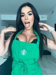 Let me lick al of it pleaseee