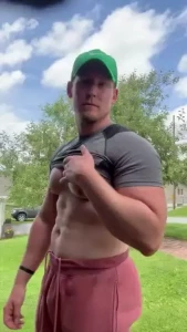 Very short but impromptu video today summer body is loading