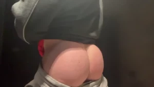 Quick booty show off after my workout someone was in my filming stall