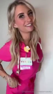 I know you love a girl who has jokes