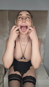 Come and play with me baby ill give you a hot and hard cum if you tip