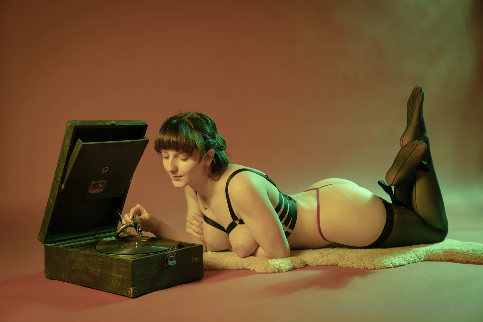 I wanna put your favorite song on and dance together 