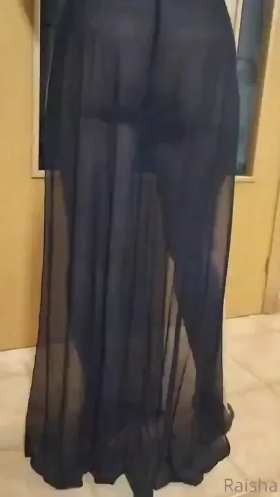 Wanna play with mom 