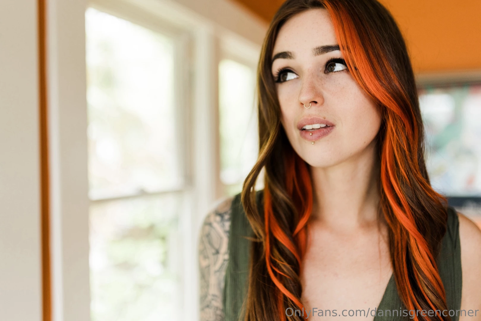 What s the first thing you notice when you look at someone is it their part 3 