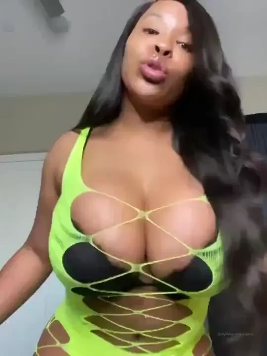 I want to edge you for as long as you can hold it in your balls 
