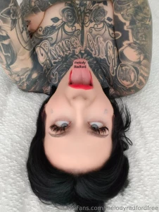 Big tits and funny faces open if you wanna cum on my face