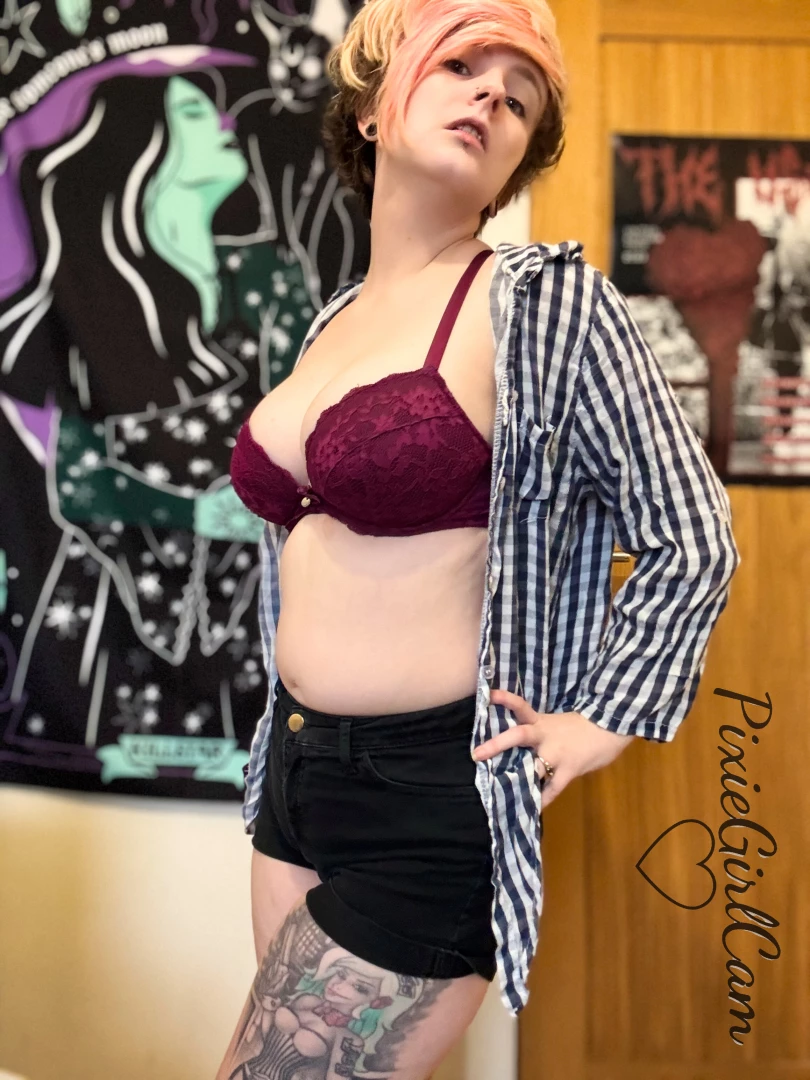 Just hanging out stripping nude for you 