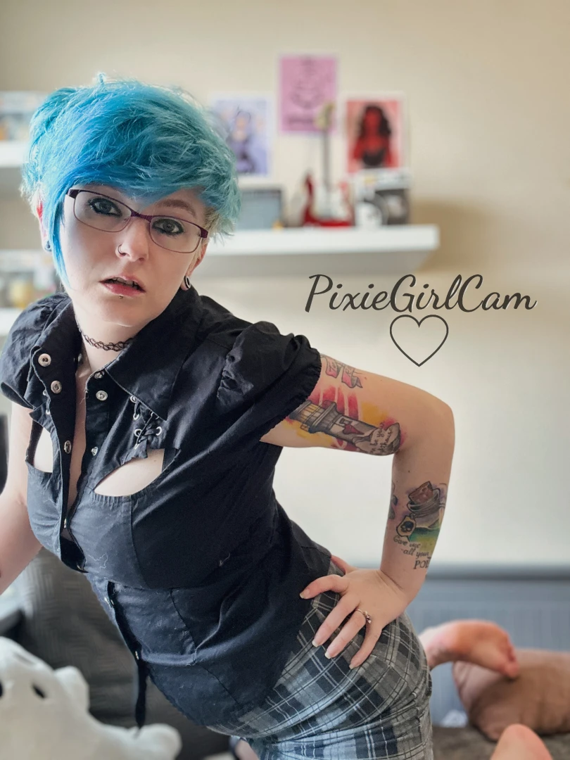 I wanna make you cum every day pixiegirlcamxxx 