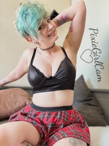 Big booby emo strips off totally nude for you