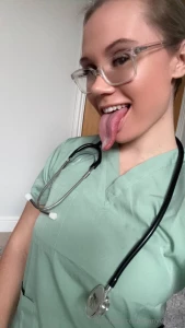 Icu more like i-see-you under me get ready for the hottest session of