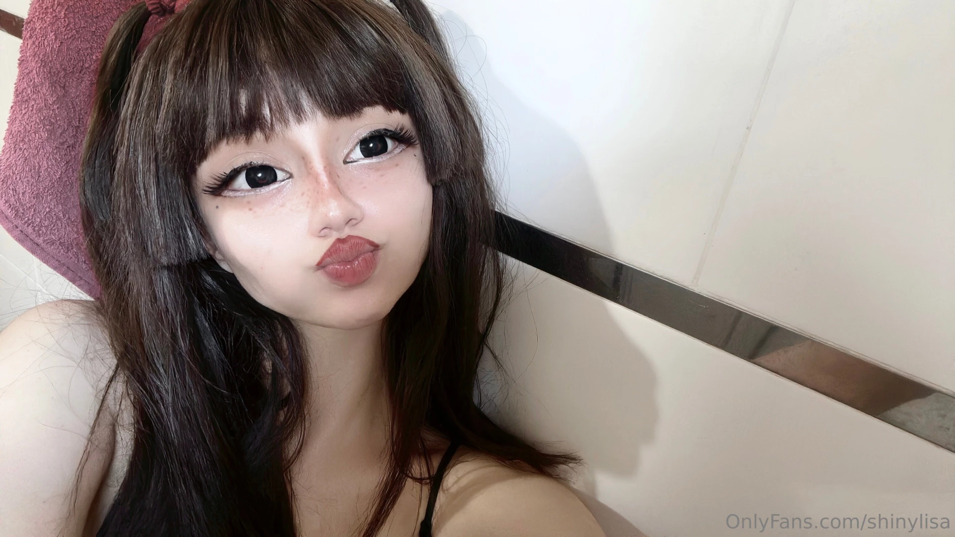 I like how these contact lenses look on me part 6 