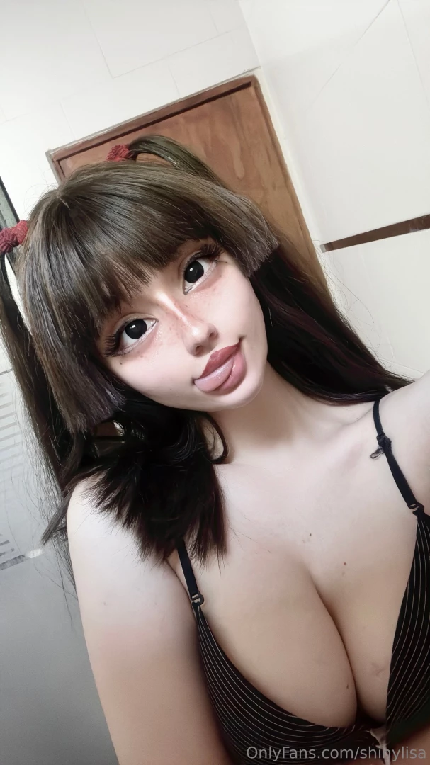 I like how these contact lenses look on me part 4 