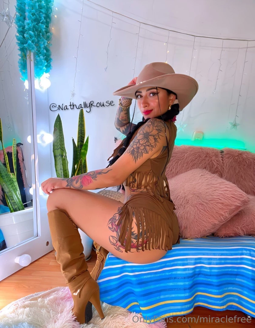 Nathallyrouse nathallyrouse 