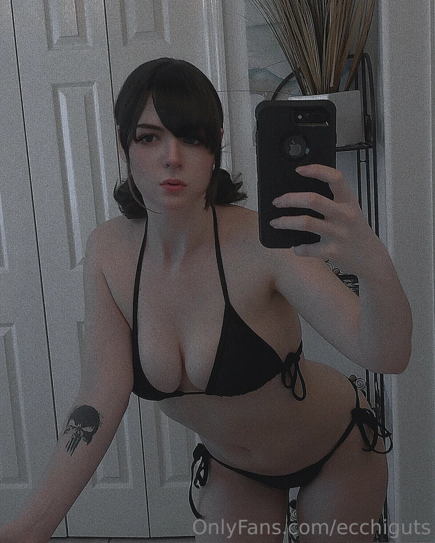 I need to get my bangs trimmed so badly i look like an evil anime girl 