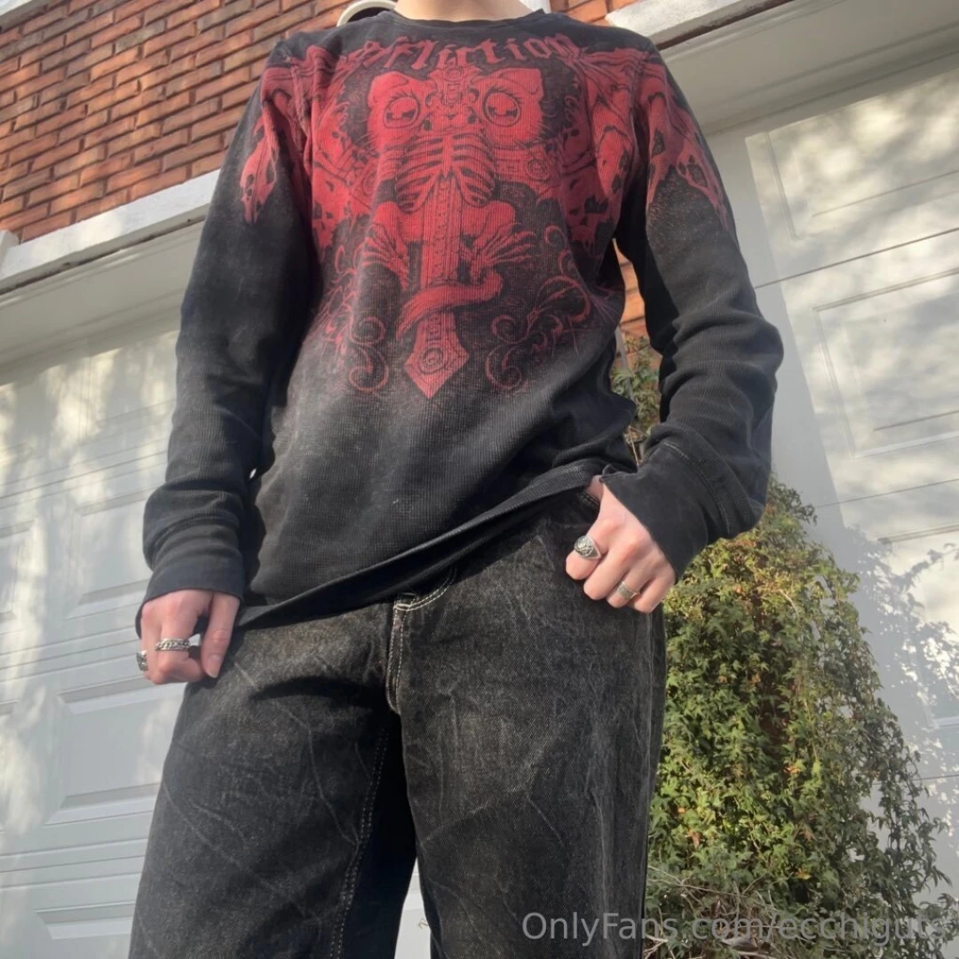 This is obviously not nsfw can i get a lil love for this outfit i felt 