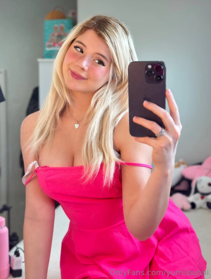 I have a perfect body but it s missing something your cock 