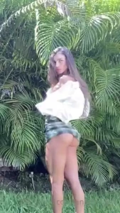 Ever wish that the girl next door was this hot explore that fantasy