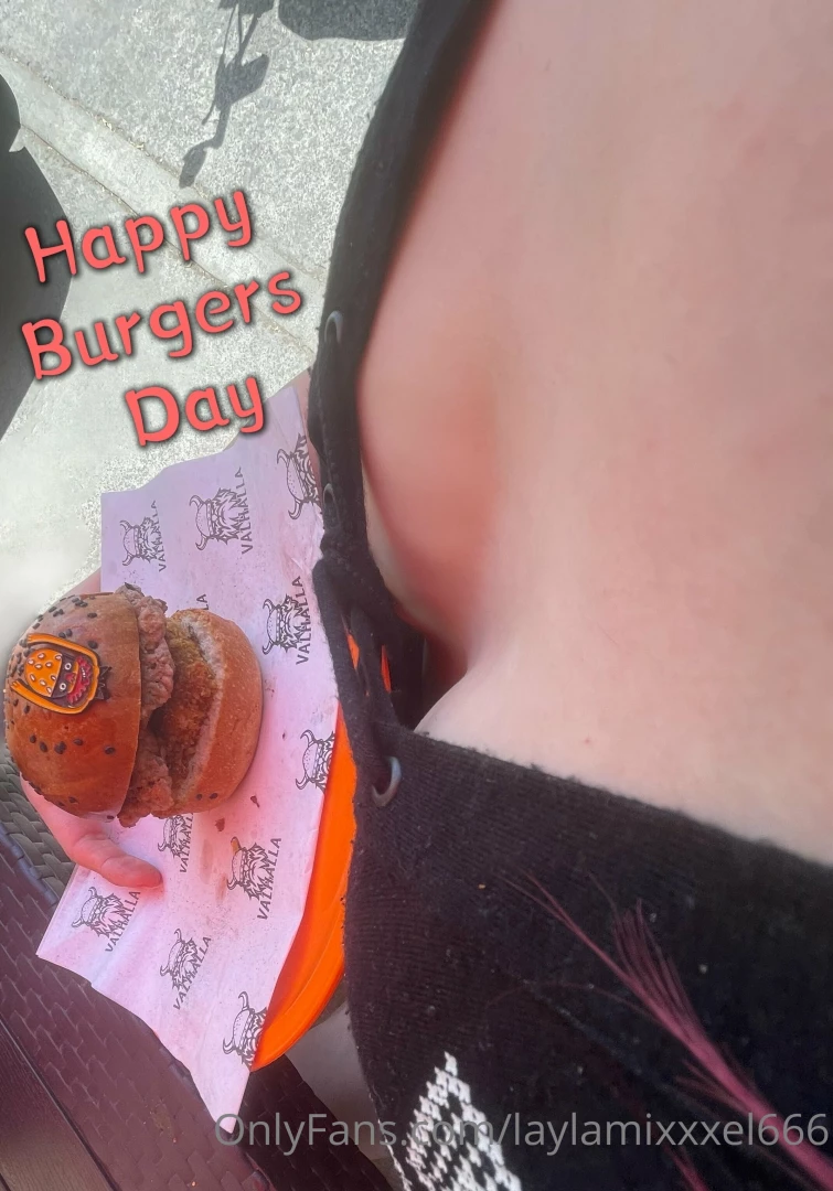 What do you wanna eat on this photo 