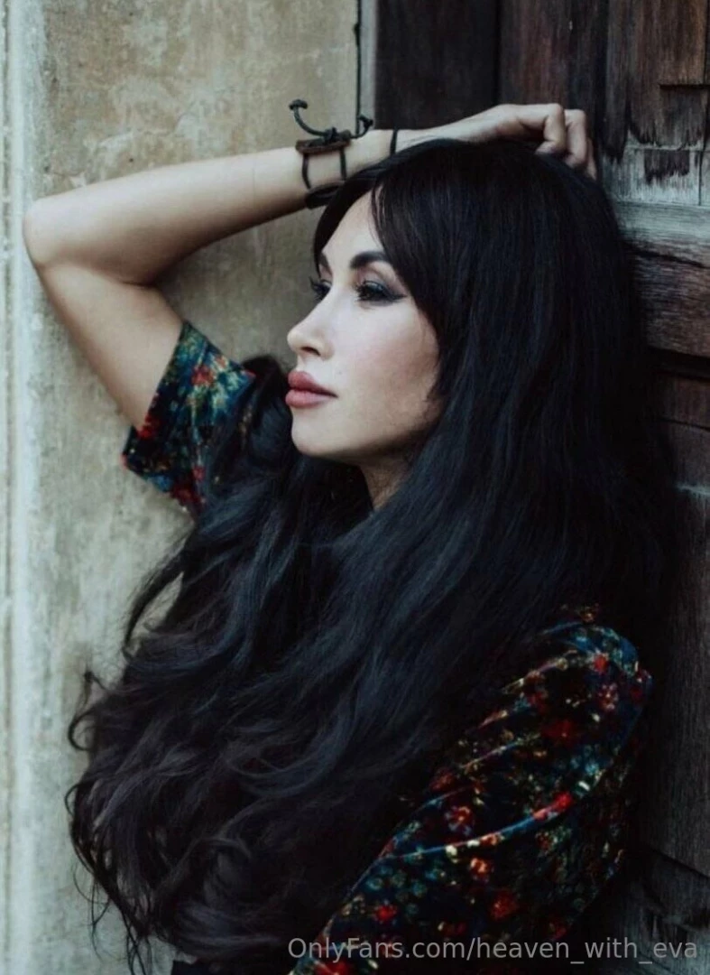 Put like if this year if you dream of fucking a sweet brunette like me 