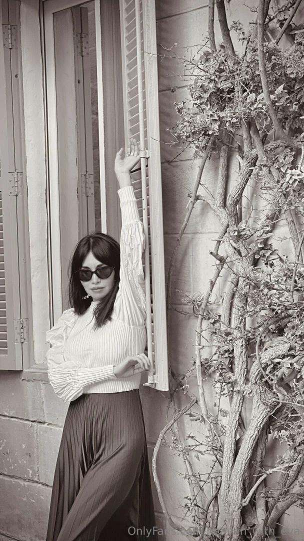 The more clothes a lady wears the more she wants to be undress by man 