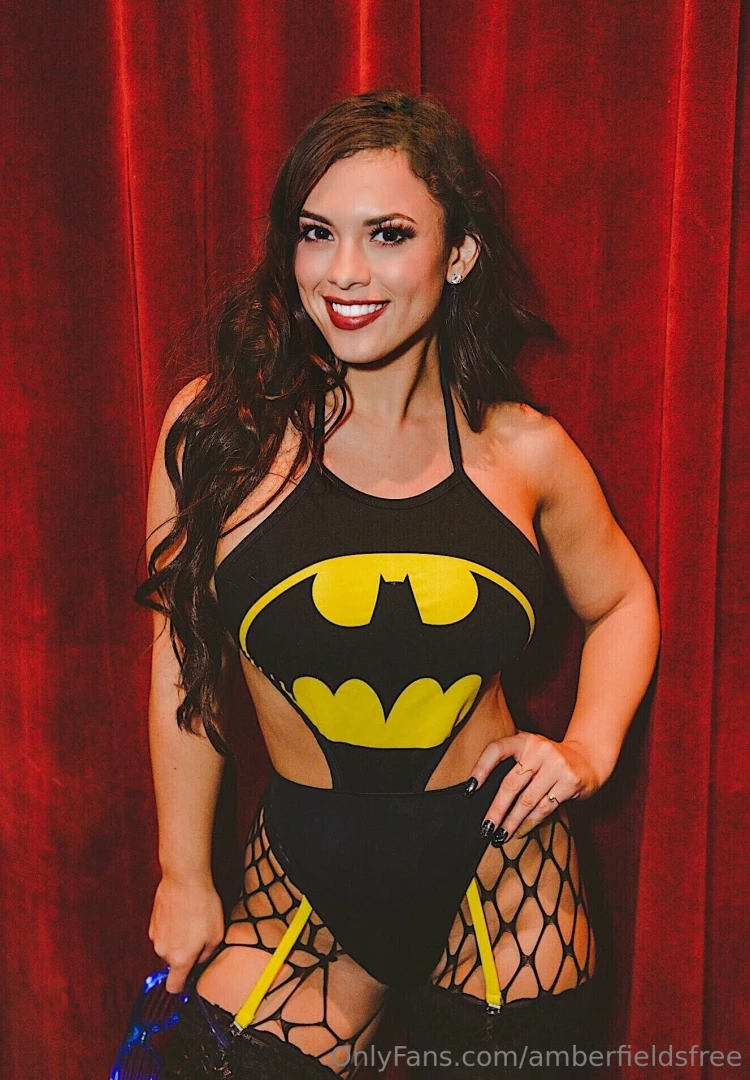 I m doing a huge sale on my vip page tonight do not miss it 