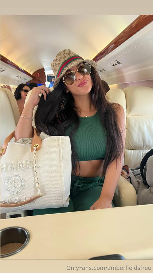 Who wants to go on my pj ps be sure to go subscribe to my premium page 