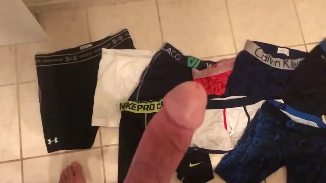 Hey onlyfans i am moving and decided to sell off all my boxers 