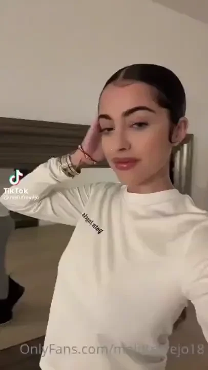 How y all think my tongue tastes 