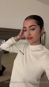 How y all think my tongue tastes