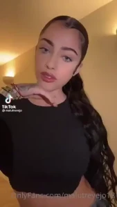 Y all into tha grey eyes