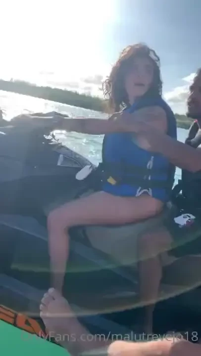 Jet skiing is my shit u guys like how i take control 
