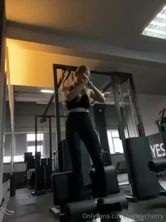 Exercising the glutes is not only an aesthetic aspect of taking care 