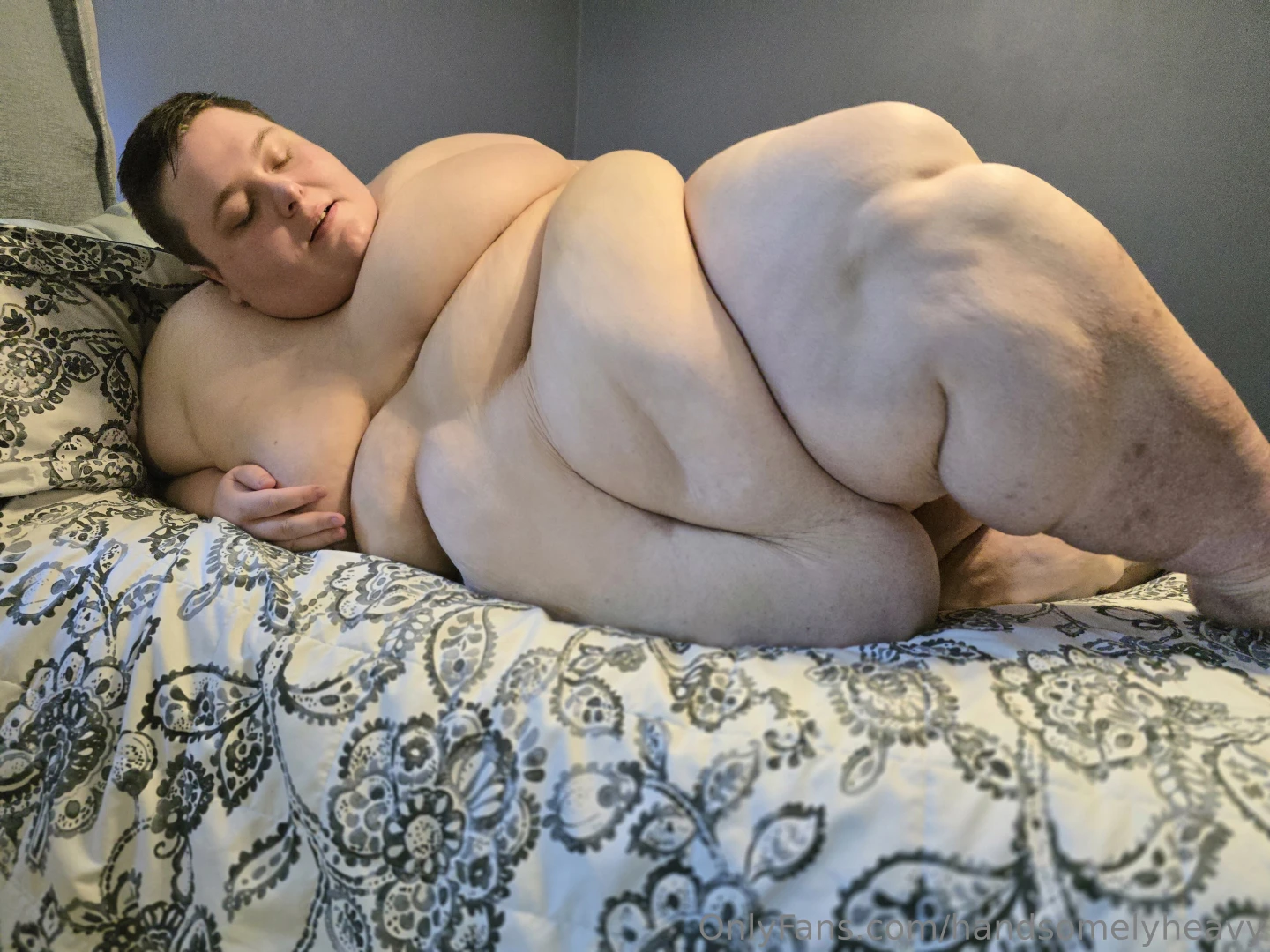 Photo shoot since i actually feel cute today the last 3 are my part 7 