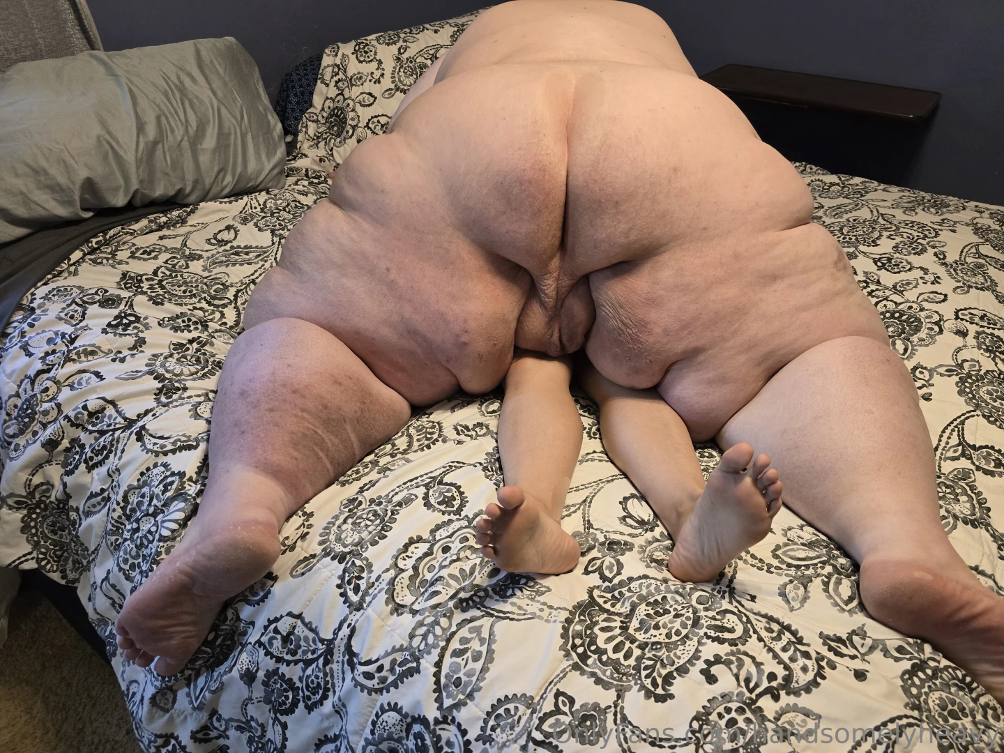 Photo shoot since i actually feel cute today the last 3 are my part 9 