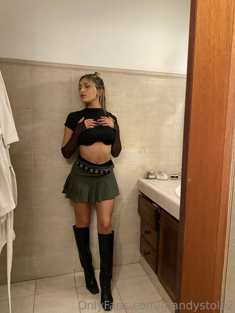 Feeling like a bad girl today care to be my partner in crime part 3 