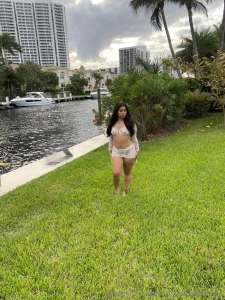 I need another vaca papi will u cum whisk me away