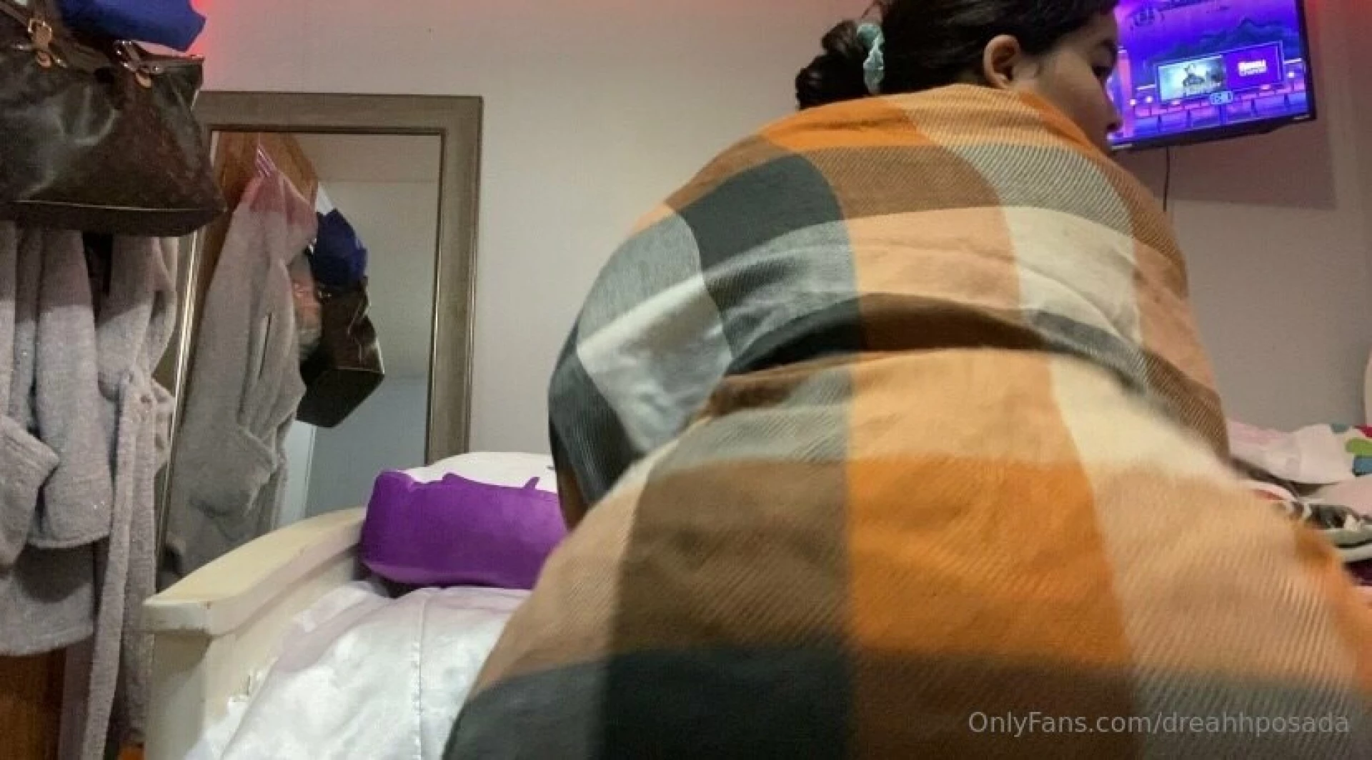 Staying cozy with the fam today what are you doing for the holiday 